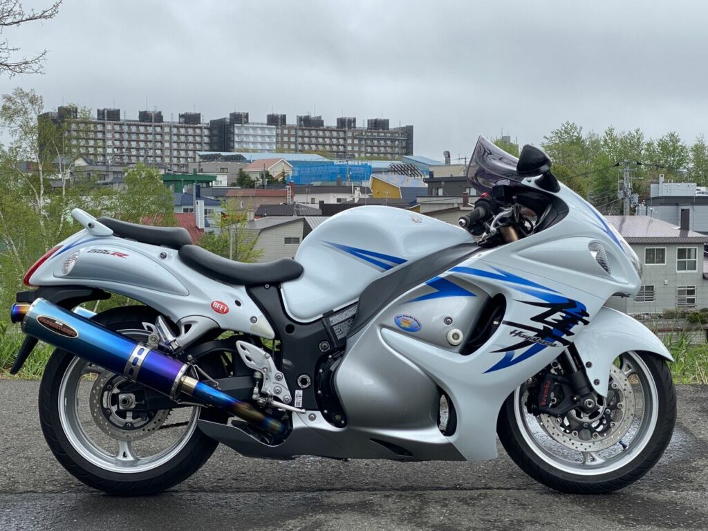 芦毛の大型ステイヤー！GSX1300R隼入荷しました！ | 中古・新車バイク