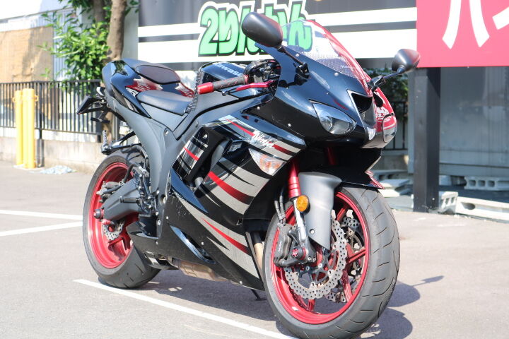 ZX-6R北米仕様入庫致しました！ | 中古・新車バイクの販売・買取 