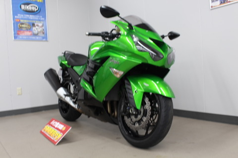 カワサキ　ツアラー　ZX-14Rライムグリーン入荷しました！