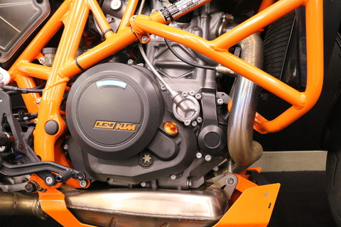 KTM 690DUKE R エンジン