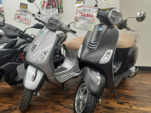 輸入モデル新車　VESPA　VXL125