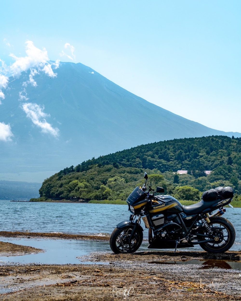 富士山とZRX1200DAEG