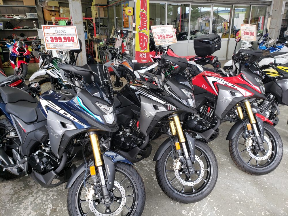 CB200X新車　3色在庫ございます！！