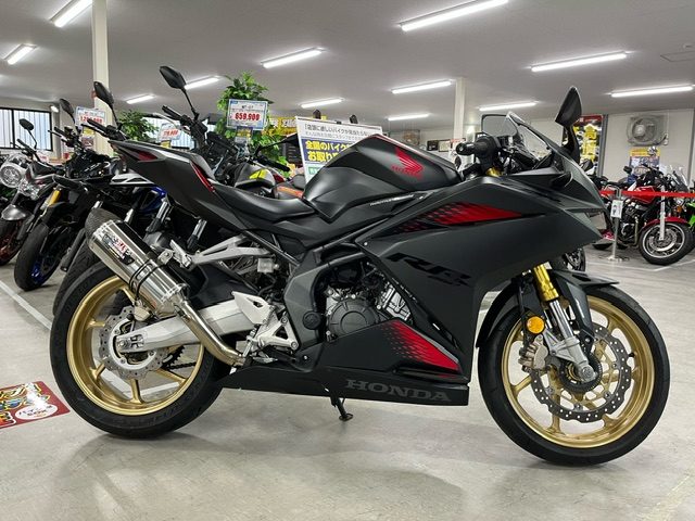 甲府店・ホンダ「CBR250RR」と社外マフラーのお話 | 中古・新車バイクの販売・買取【バイク館SOX】