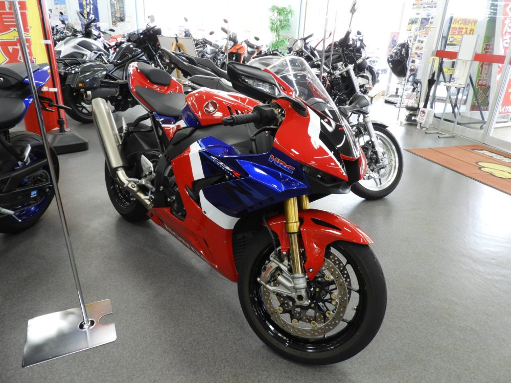 ホンダ　CBR1000RR-R