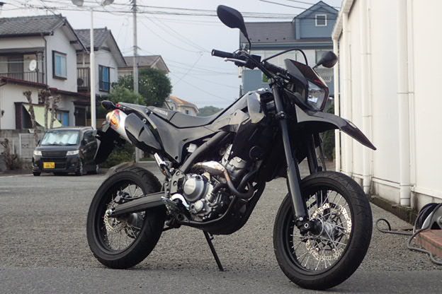 バイク館武蔵村山店　新入荷情報！スーパーモタードスタイル！［ホンダ CRF250M］