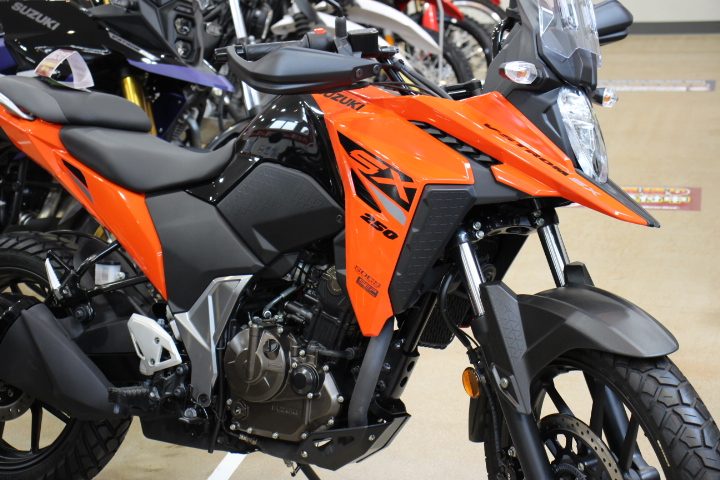 スズキ V-STROM SX 輸入新車 店頭展示車限り！ | 中古・新車バイクの販売・買取【バイク館SOX】