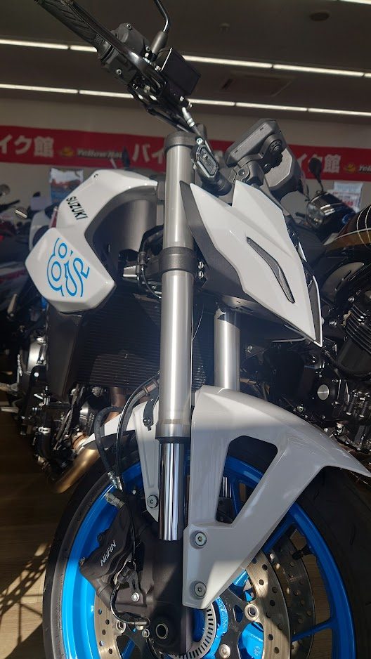 GSX-8S