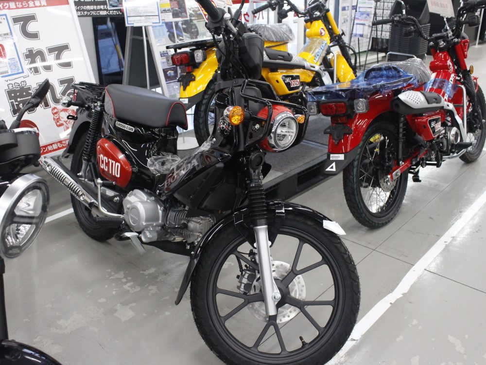 HONDA　クロスカブ