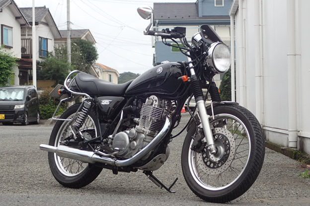 バイク館武蔵村山店 新入荷情報！カスタム豊富なお得車両！［ヤマハ SR400］ | 中古・新車バイクの販売・買取【バイク館SOX】