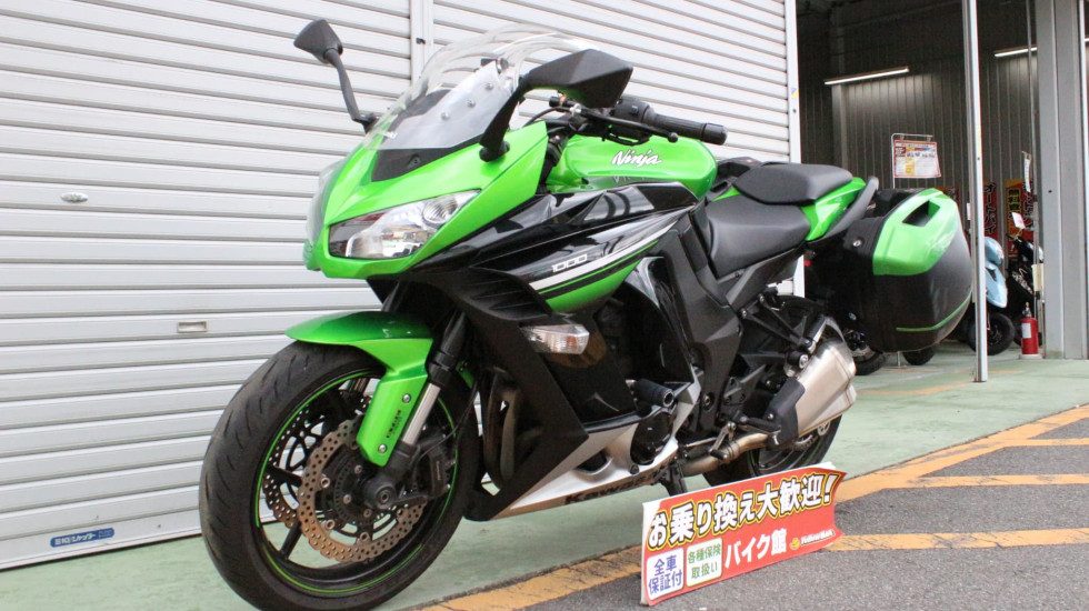 カワサキ　NINJA1000 斜め前