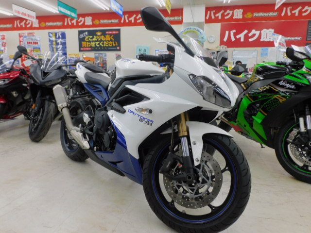 やっぱりミドルSSです『TRIUMPH/DAYTONA675』【バイク館門真店】