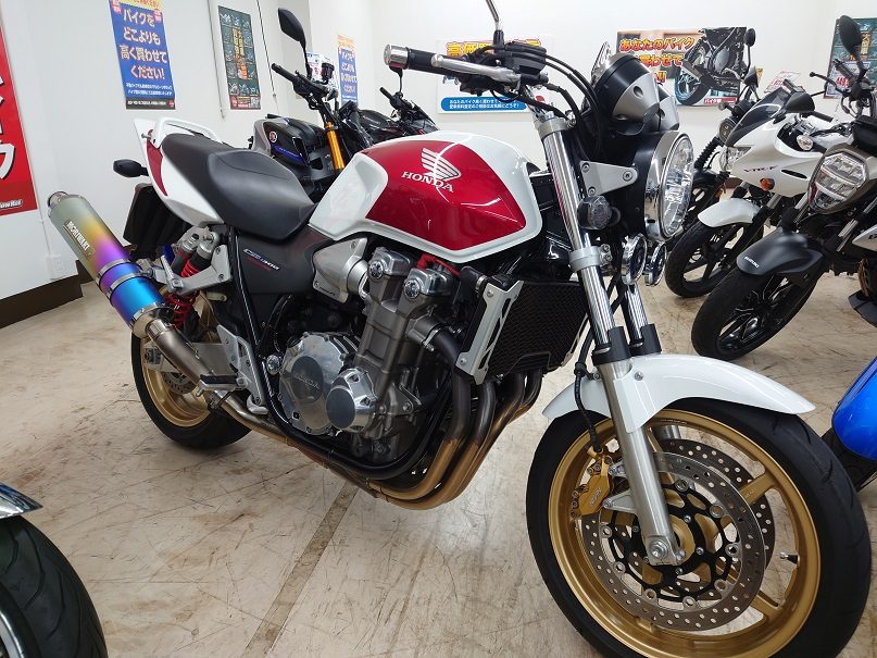 バイク館練馬店☆入荷車両の御案内 HONDA CB1300SF ☆噂のV型３気筒過給機モデルについて