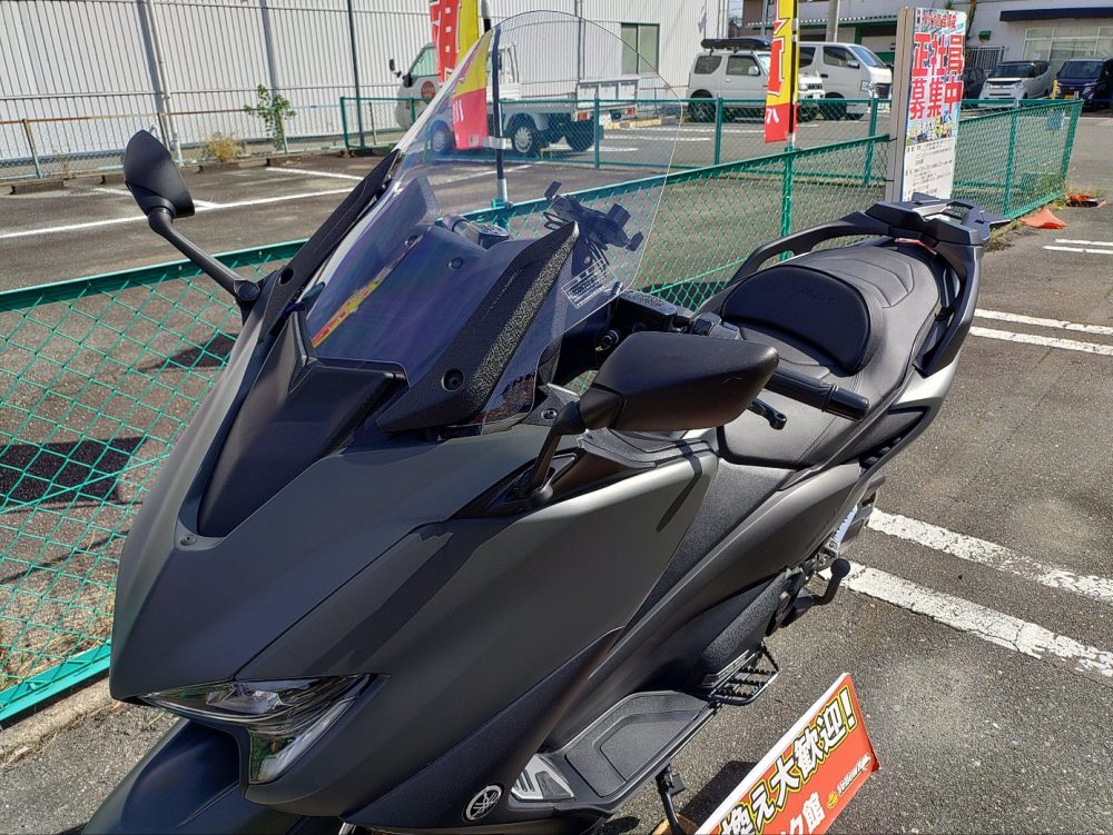 ヤマハ　２０２０モデル　Ｔ－ＭＡＸ　５６０　ＴＥＣＨ　ＭＡＸ展示中！！　珍しい・・・！？