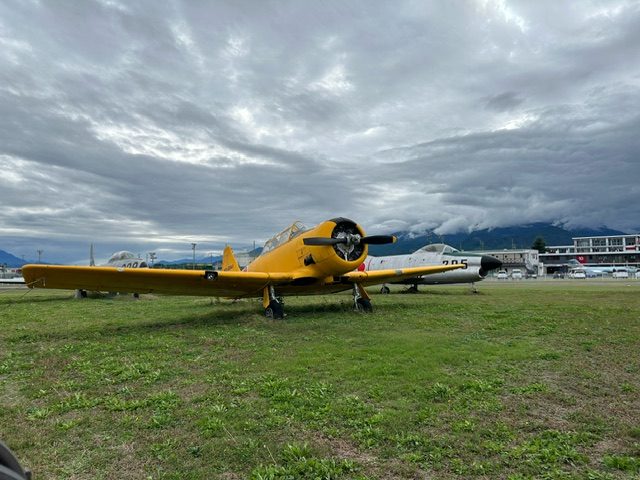 甲府店・飛行機見てきました！