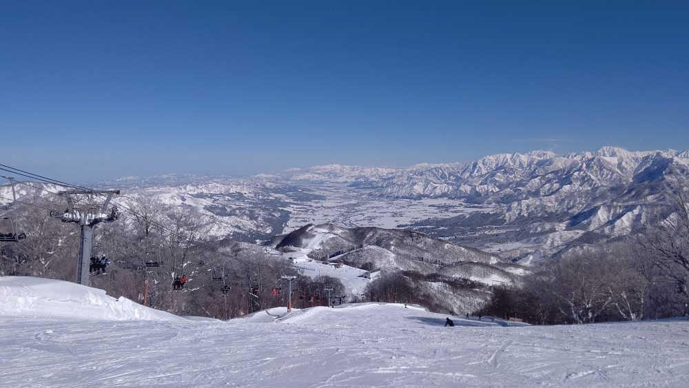 新年あけましてあおめでとうございます。