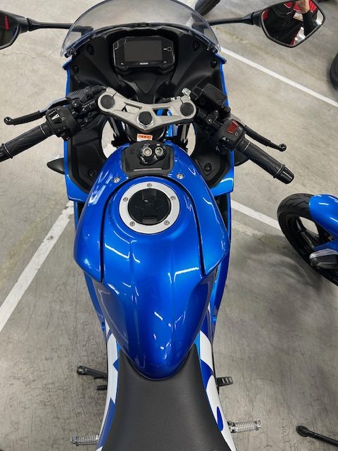 甲府店・スズキ「GSX-R125」ご紹介 | 中古・新車バイクの販売・買取【バイク館SOX】