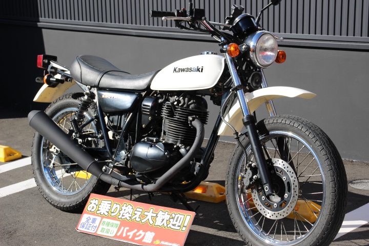 カワサキ　２５０ＴＲ　ノーマル車　店頭展示中です！