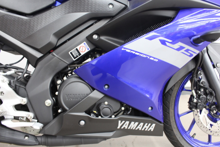 ヤマハ YZF-R15 【2020年モデル】社外スモークスクリーンの詳細 | 中古・新車バイクの販売・買取【バイク館SOX】