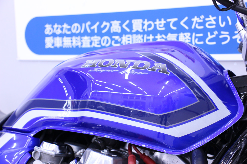 ホンダ CB1300 SUPER FOUR（スーパーフォア） ワイバンフルエキマフラー装備の詳細 | 中古・新車バイクの販売・買取【バイク館SOX】